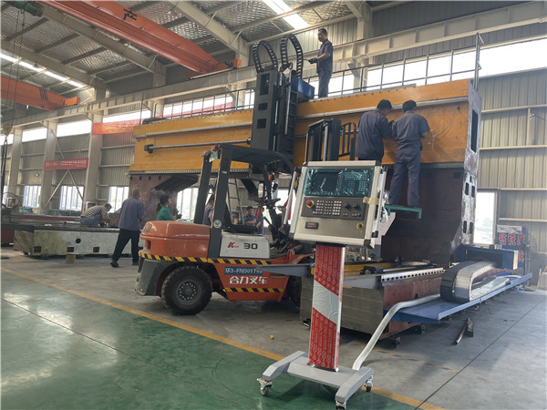 数控钻的工作原理与应用领域—山东三森数控厂家